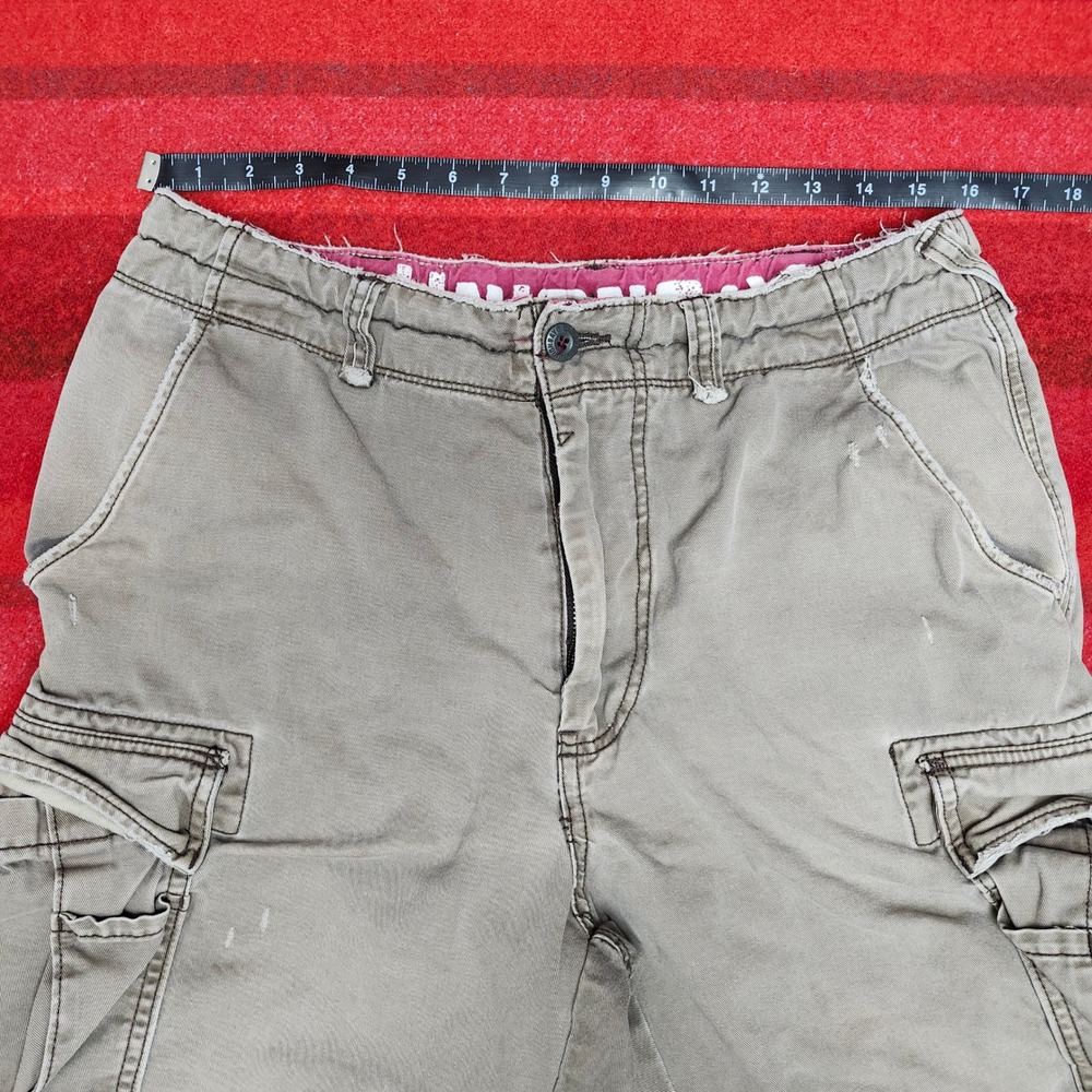 UNIONBAY Men's Cargo Shorts - Olive/Tan - Picture 5 of 8